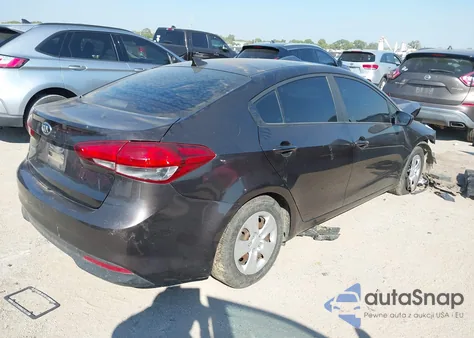 2017 Kia Forte Lx z USA, uszkodzony, nr VIN 3KPFK4A7XHE103758